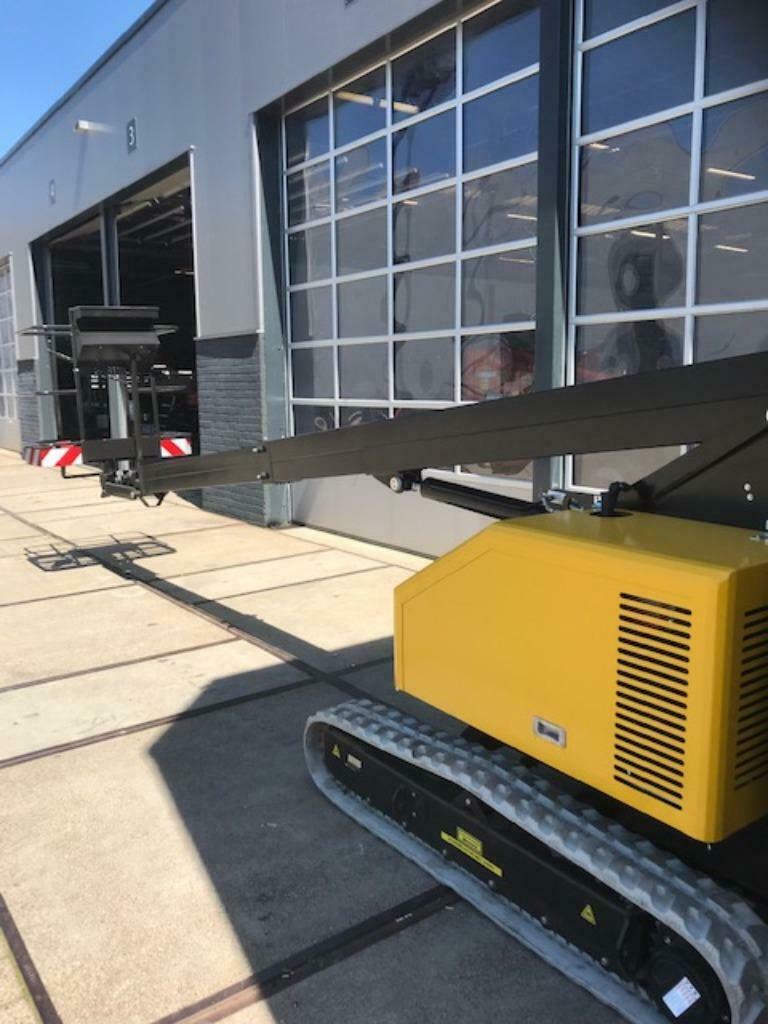 Telescoophoogwerker rups 9 meter